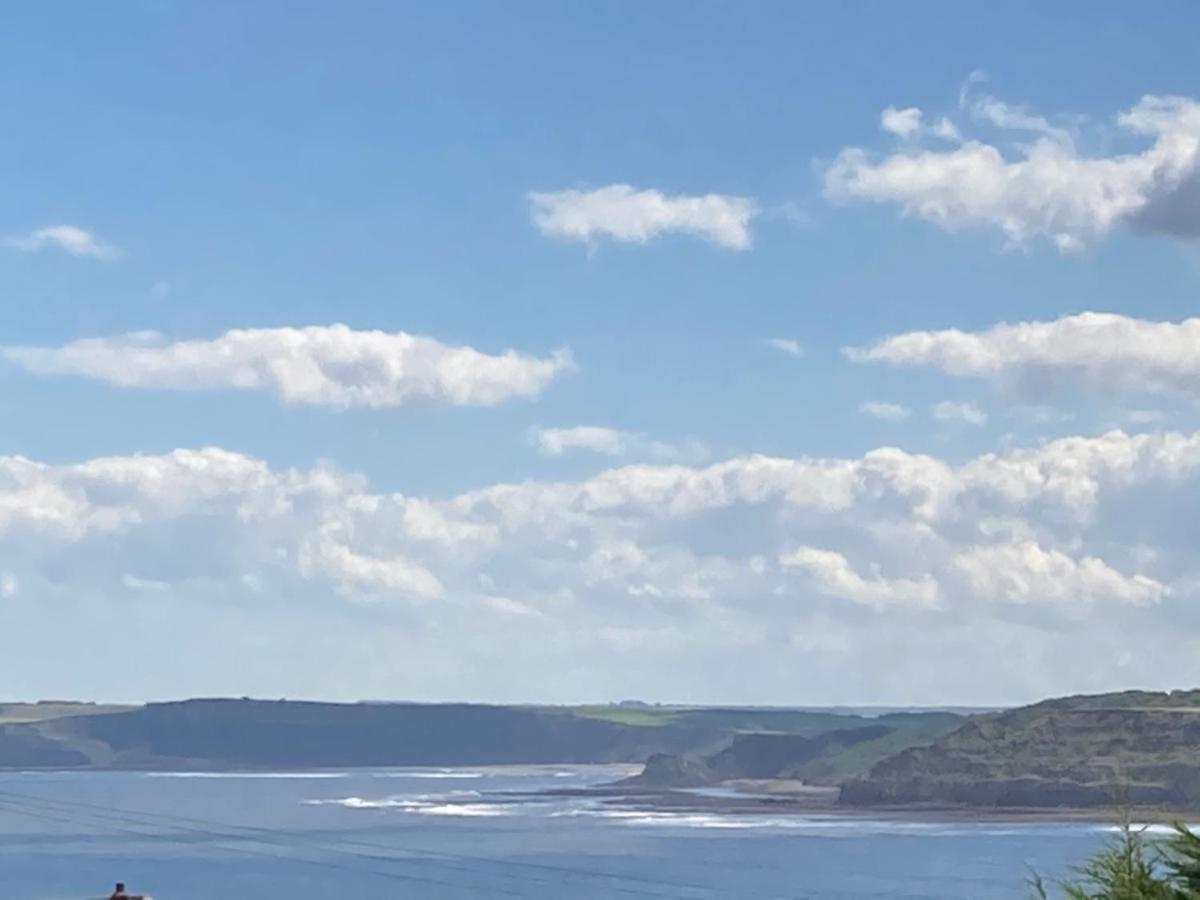 Seascape Scarborough Stunning Seaview Holiday Home Apartment Esterno foto