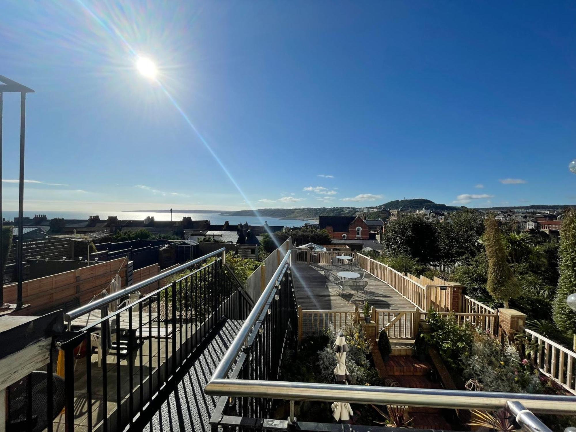 Seascape Scarborough Stunning Seaview Holiday Home Apartment Esterno foto